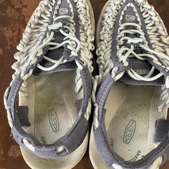 Keen UNEEK Paracord Upper + Bungee Adjustment Water Shoe Sandal, Women 6.5, Gray - Picture 5 of 7